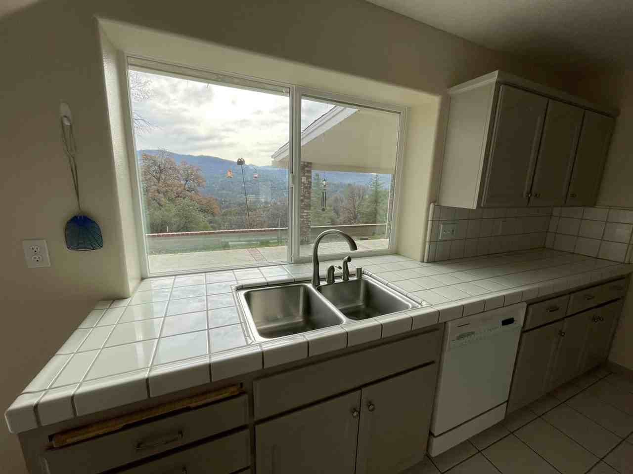 Oak Dr - Photo 4 of 12