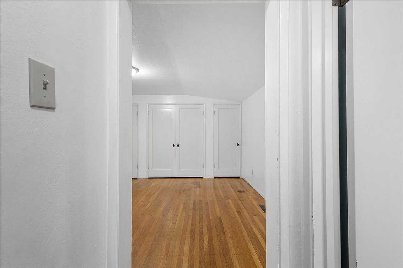 2148 Santa Clara Avenue - Photo 4 of 15