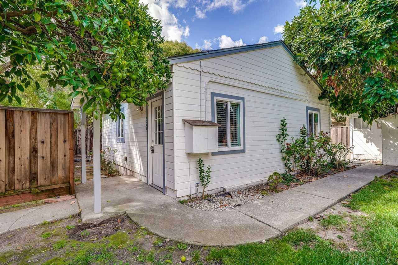 32A Annie Laurie St - Photo 3 of 35