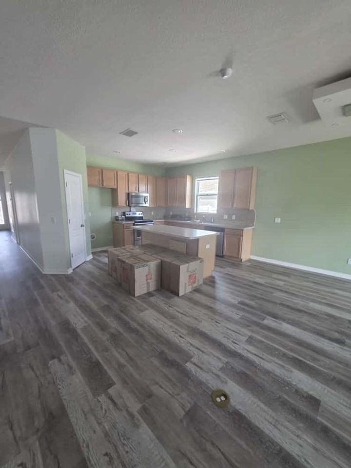 2754 Creekmore Court - Photo 4 of 25