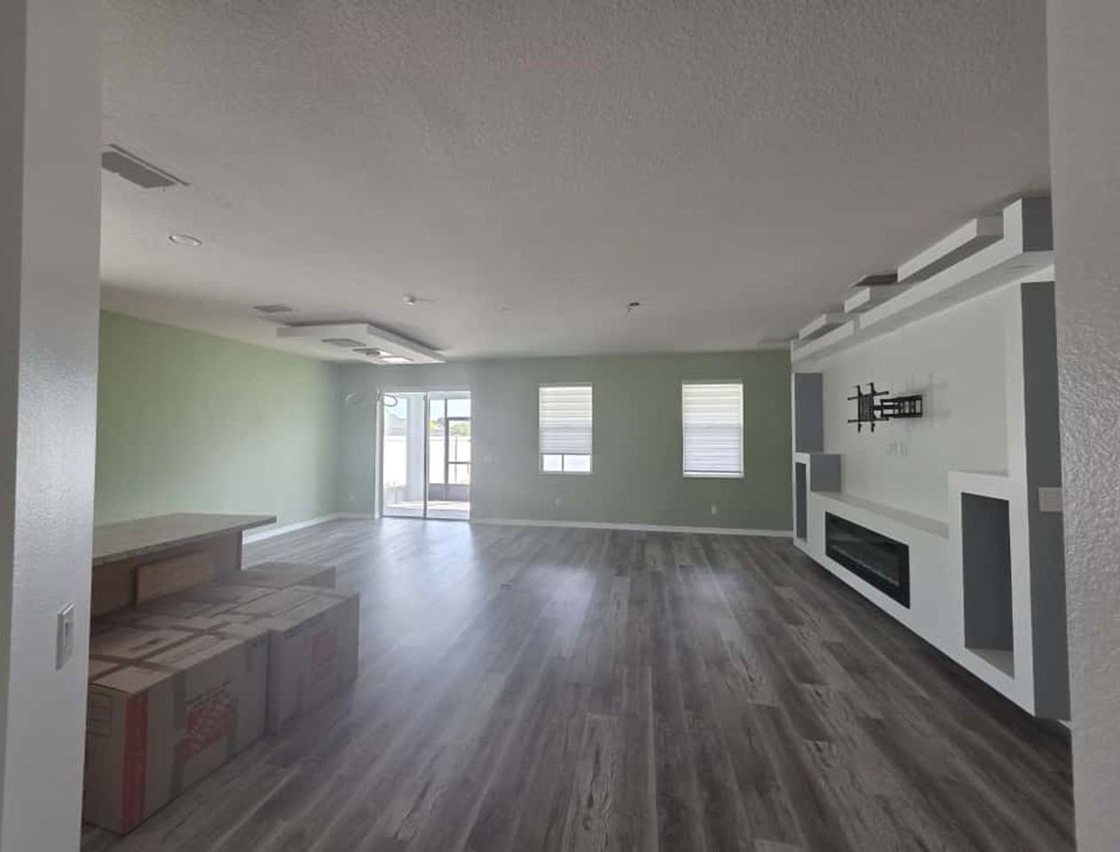 2754 Creekmore Court - Photo 5 of 25