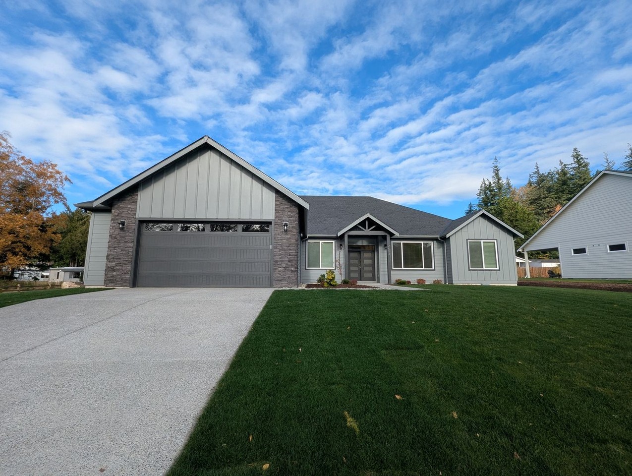 2604 42nd Street - Photo 2 of 32
