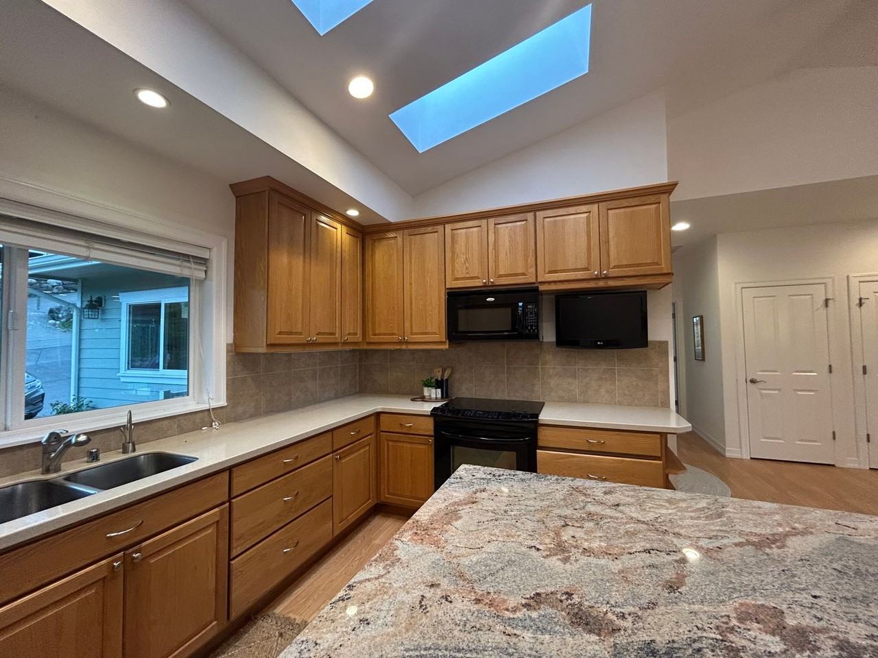 HA4415 - Photo 4 of 50