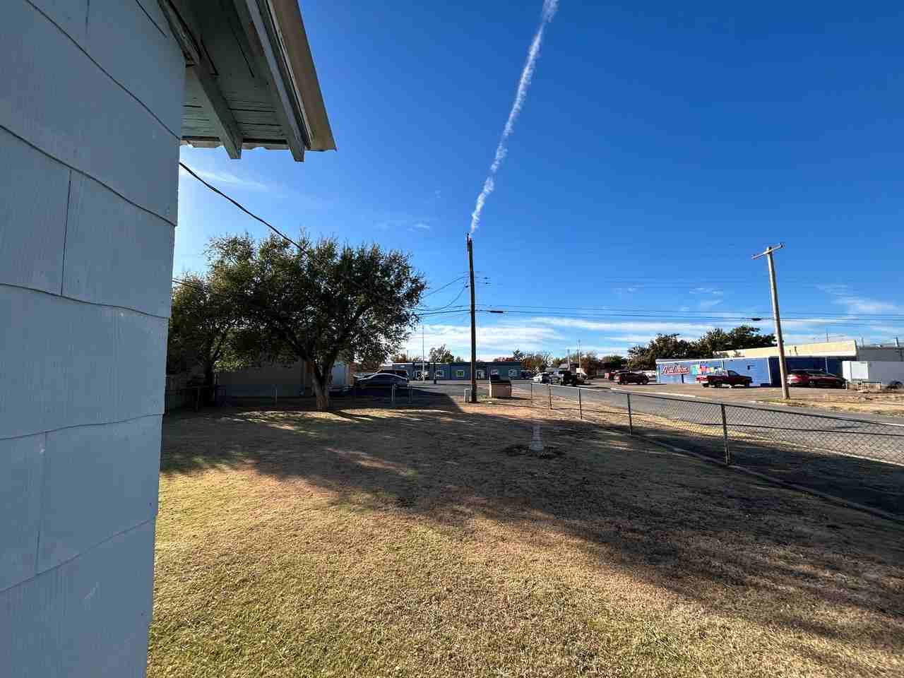 1919 Coffee St - Photo 3 of 15