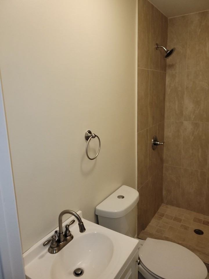 6918 Irvington - Photo 7 of 39