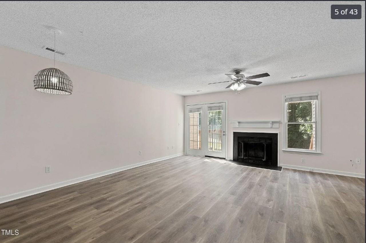 4658 Fawnbrook Circle - Photo 5 of 20