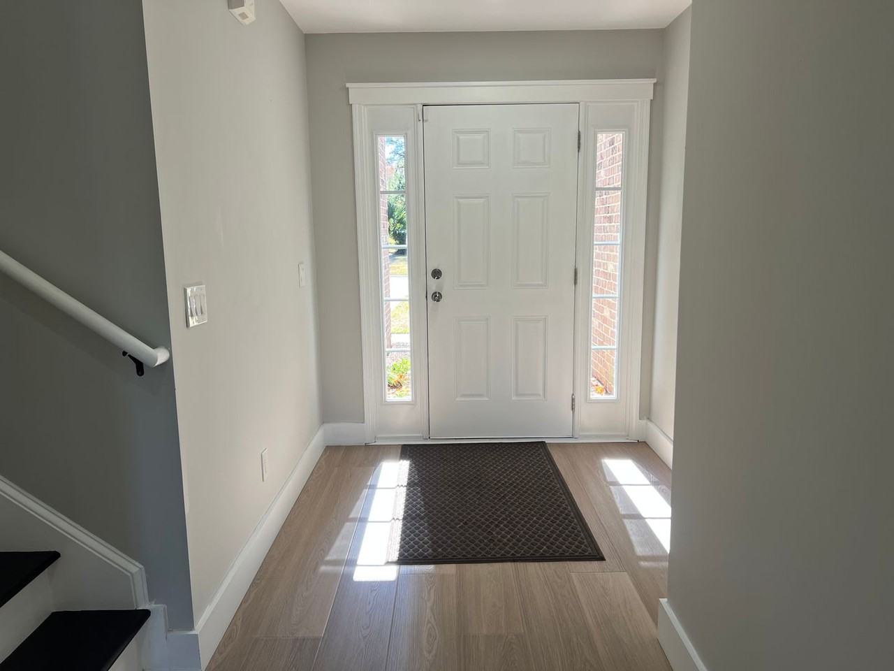 21 Hawthorne Ct - Photo 2 of 42