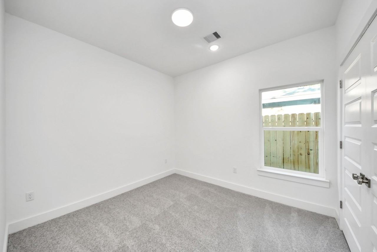 9409 Caddo Rd - Photo 2 of 14