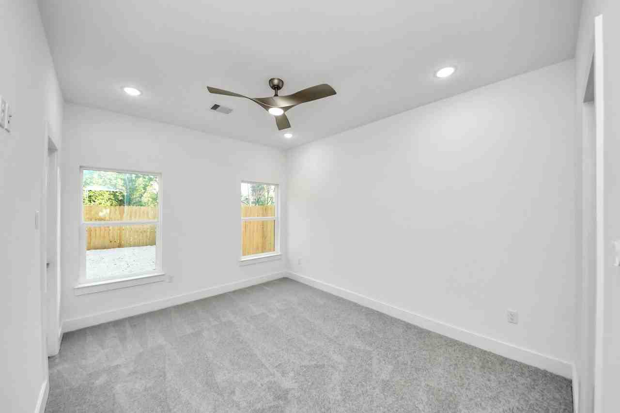 9409 Caddo Rd - Photo 3 of 14