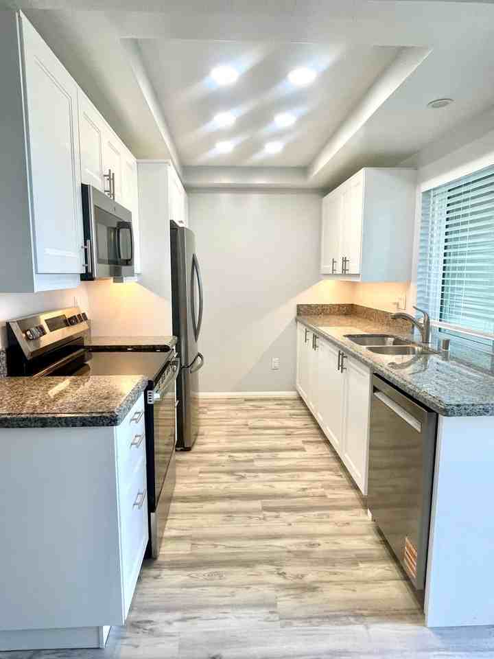 13767 Mango Drive - Photo 5 of 20