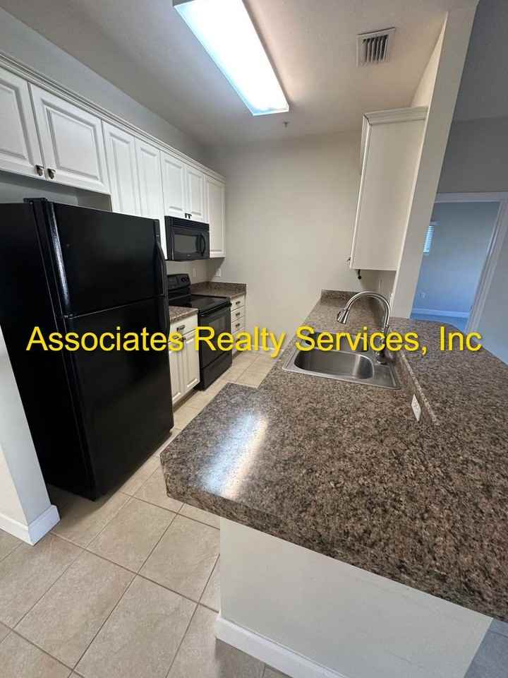 8763 Sw 27th Ln #201 - Photo 6 of 31