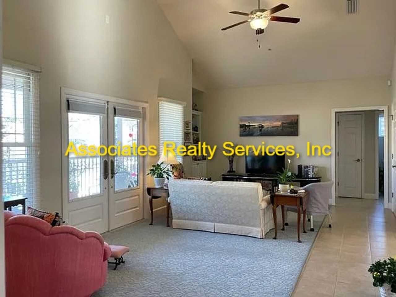 8763 Sw 27th Ln #201 - Photo 4 of 31