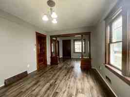 featured image of 3247 N 6th St