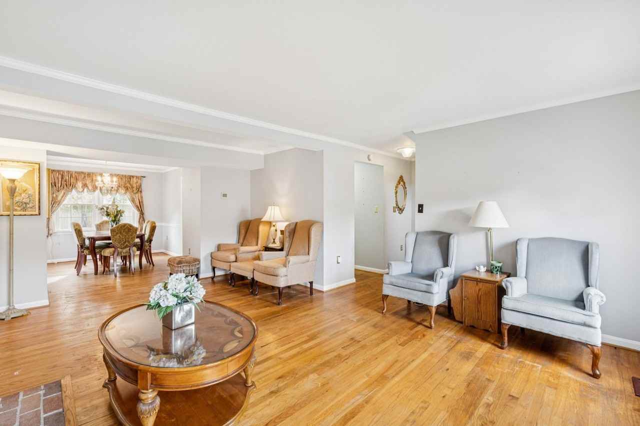 7029 Bradwood Ct - Photo 5 of 43