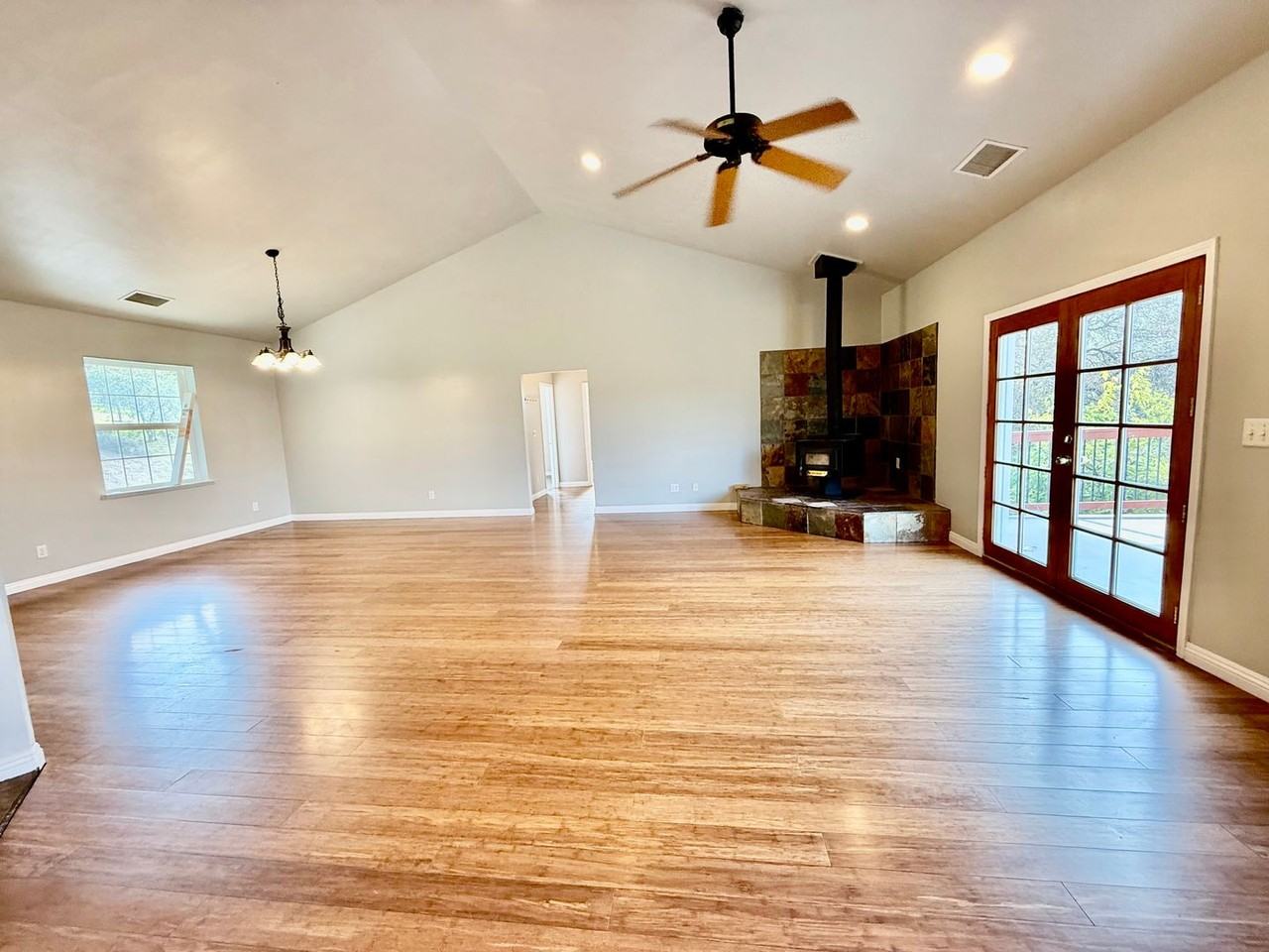 2661 Wawona Way - Photo 4 of 36
