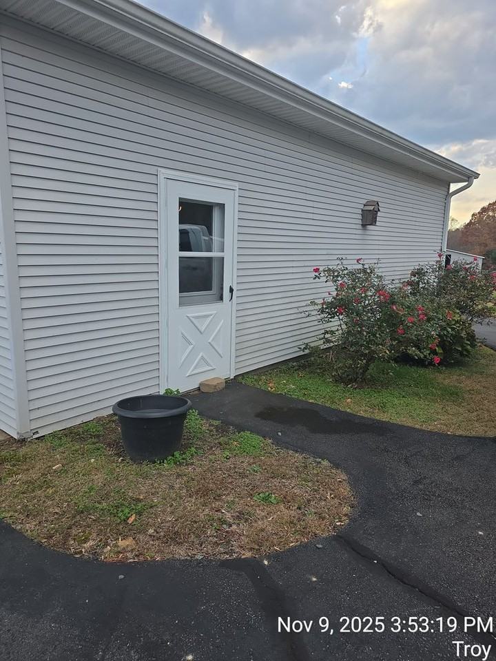 912 Hunters Lodge Rd - Photo 5 of 25