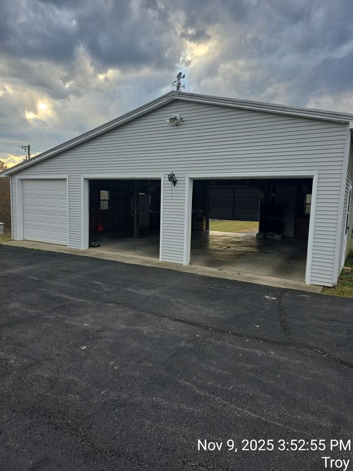 912 Hunters Lodge Rd - Photo 6 of 25