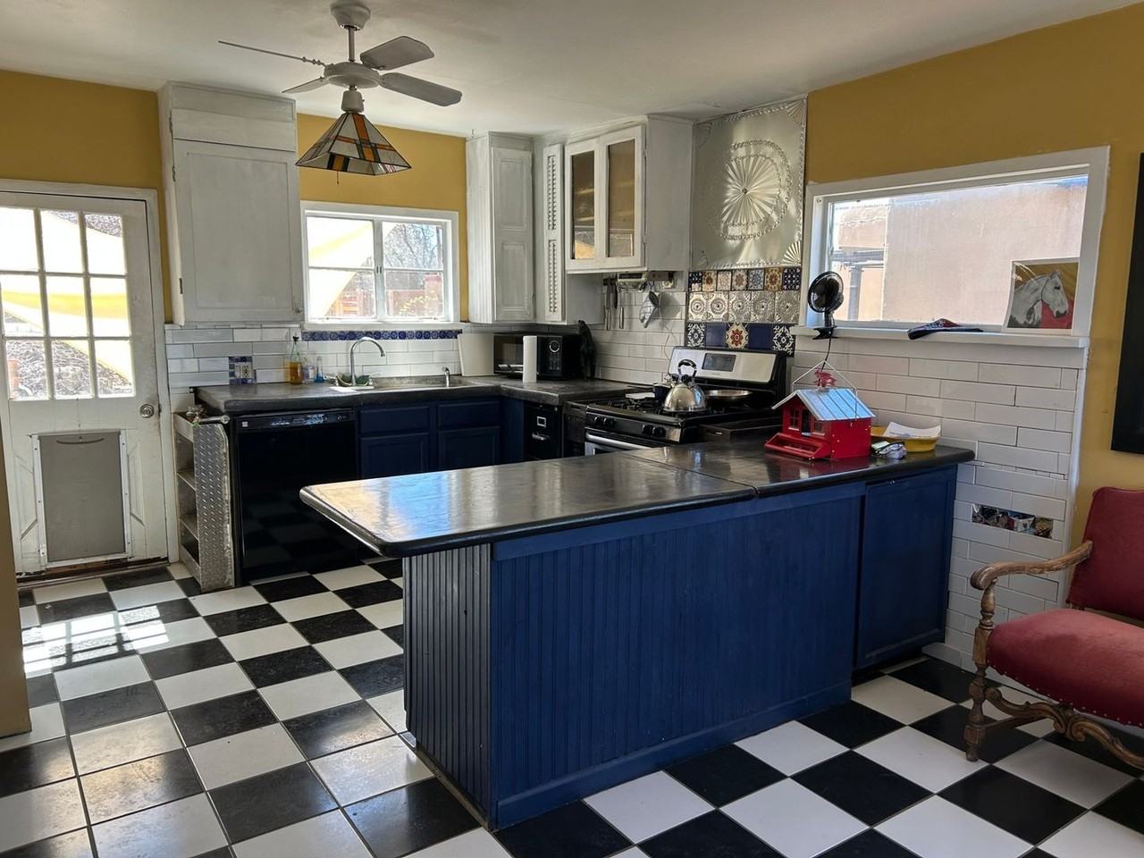 2038 Kiva Rd - Photo 3 of 19