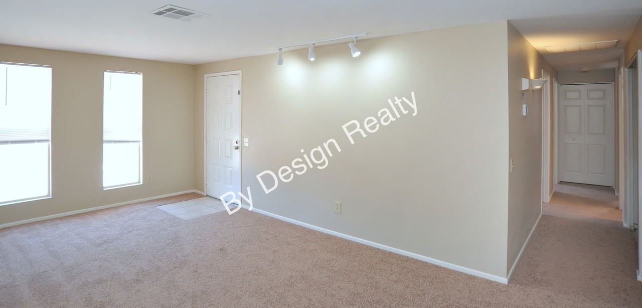 7230 N Ulene Pl - Photo 5 of 39