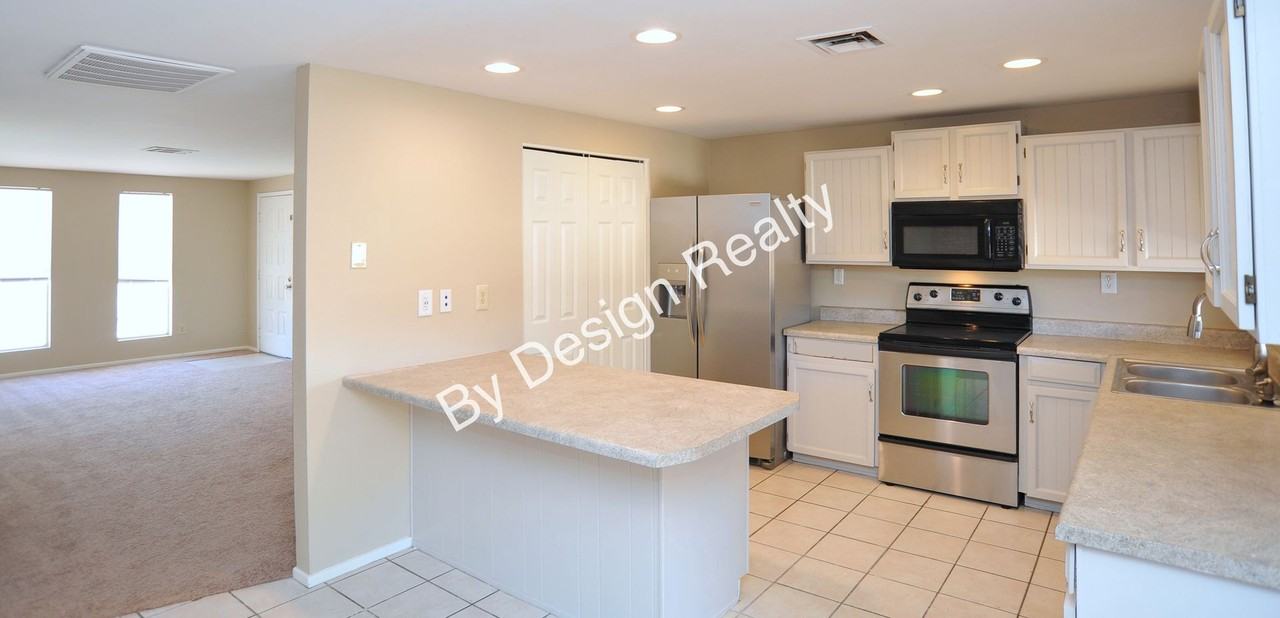 7230 N Ulene Pl - Photo 7 of 39