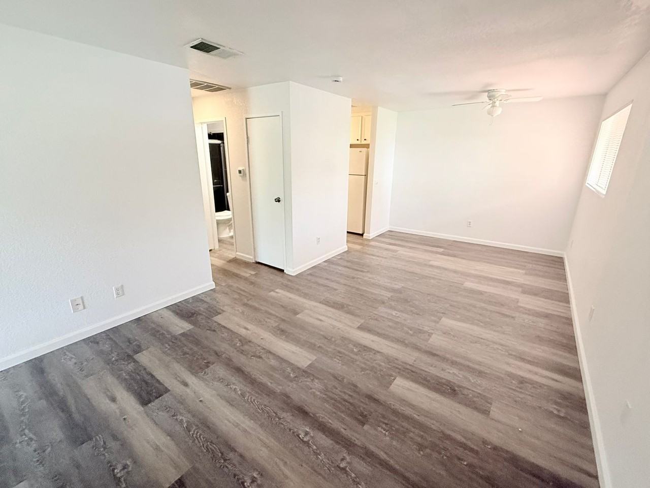 2825 N Los Felices Rd #216 - Photo 3 of 13