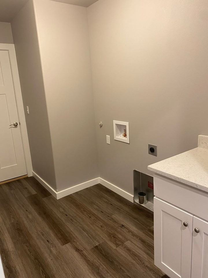 1330 W Bonneville St - Photo 6 of 12