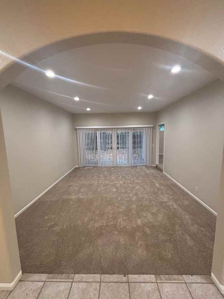 497 Jenifer Ct - Photo 3 of 21