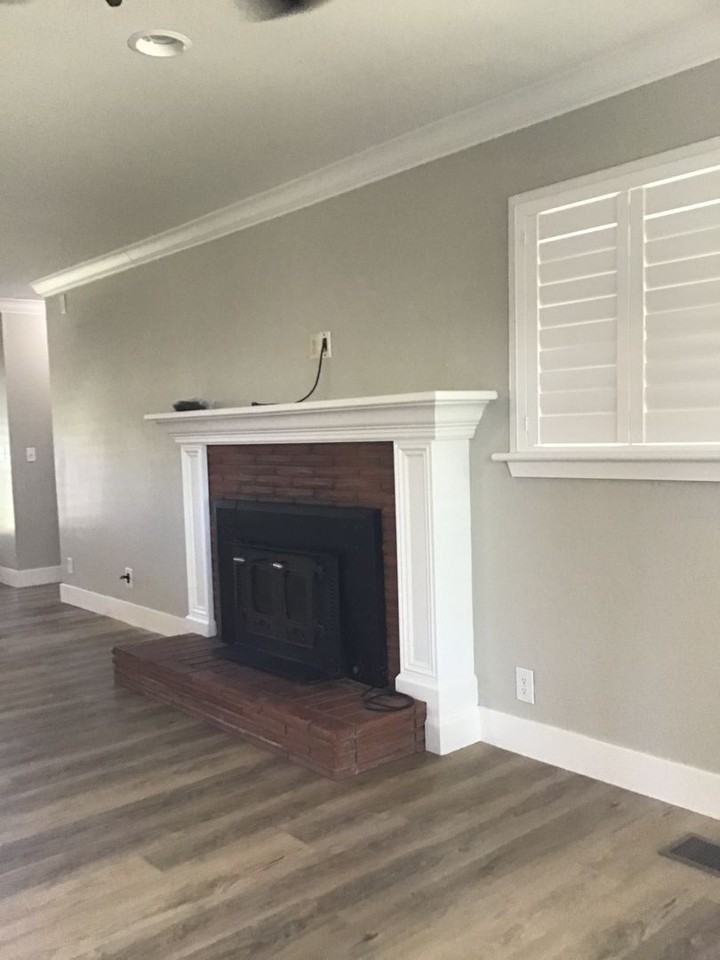 558 Winslow Dr - Photo 2 of 20