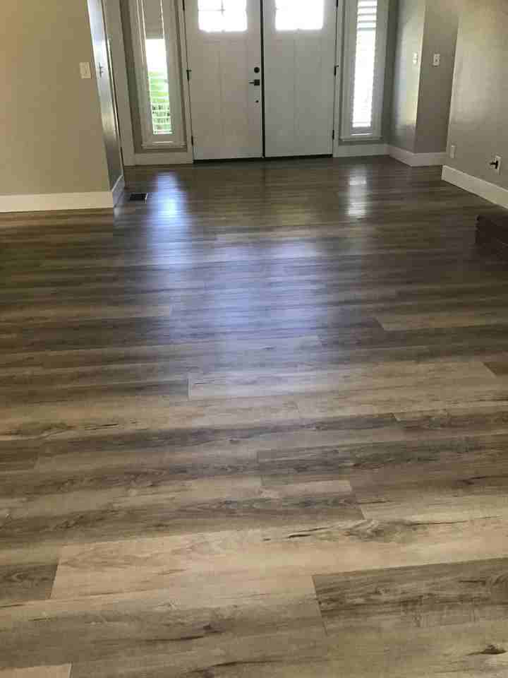 558 Winslow Dr - Photo 5 of 20