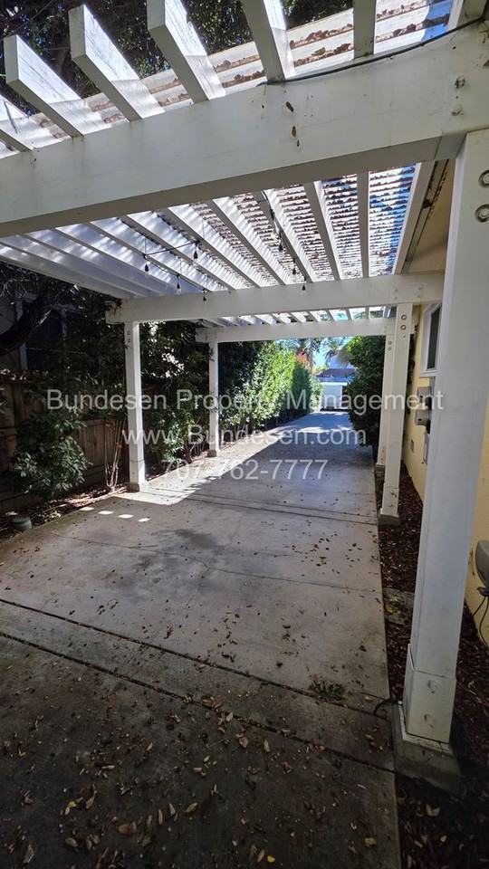 340 Church St - Photo 4 of 19