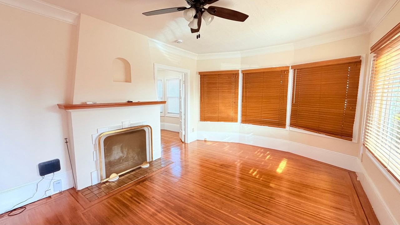 3265 Liese Ave - Photo 3 of 20