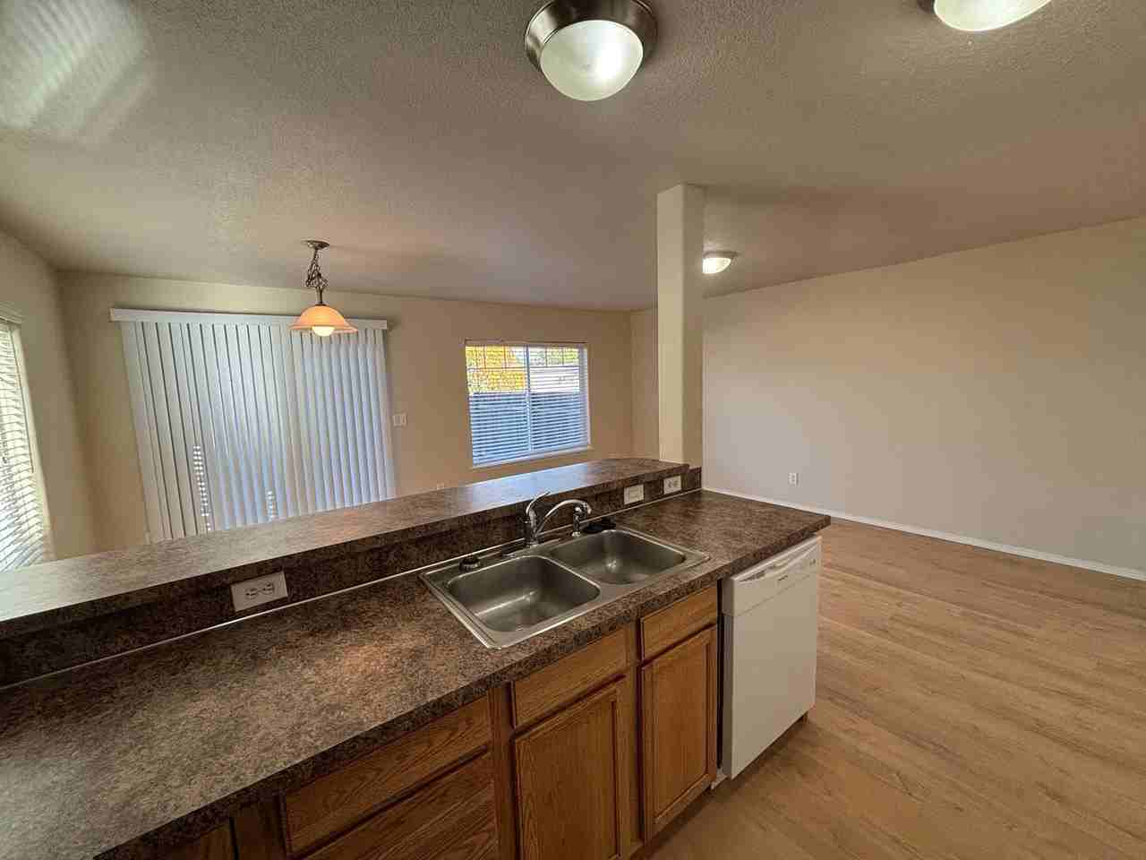 4121 Geranium Loop Ne - Photo 7 of 20