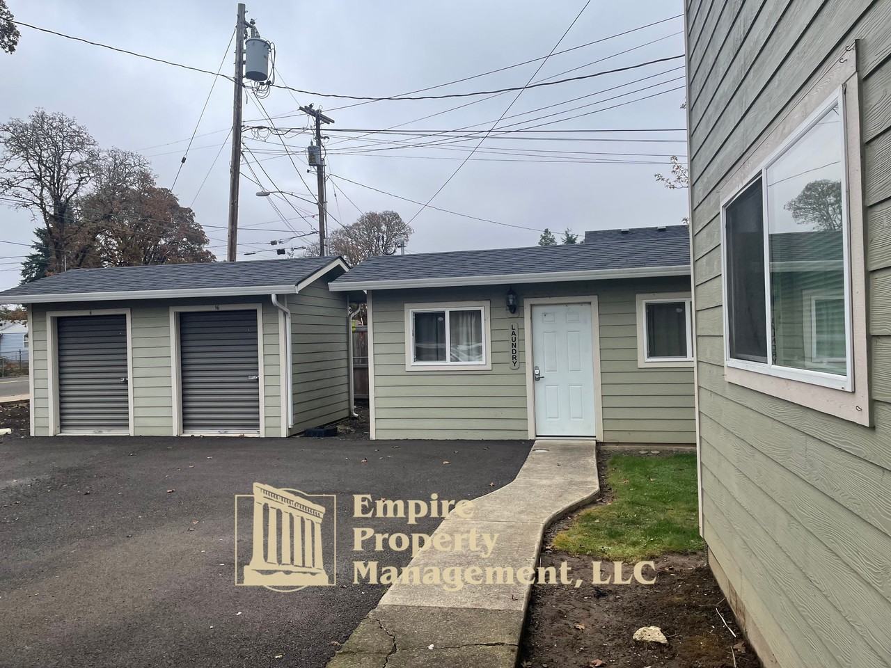 24956 Hunter Ave - Photo 3 of 13