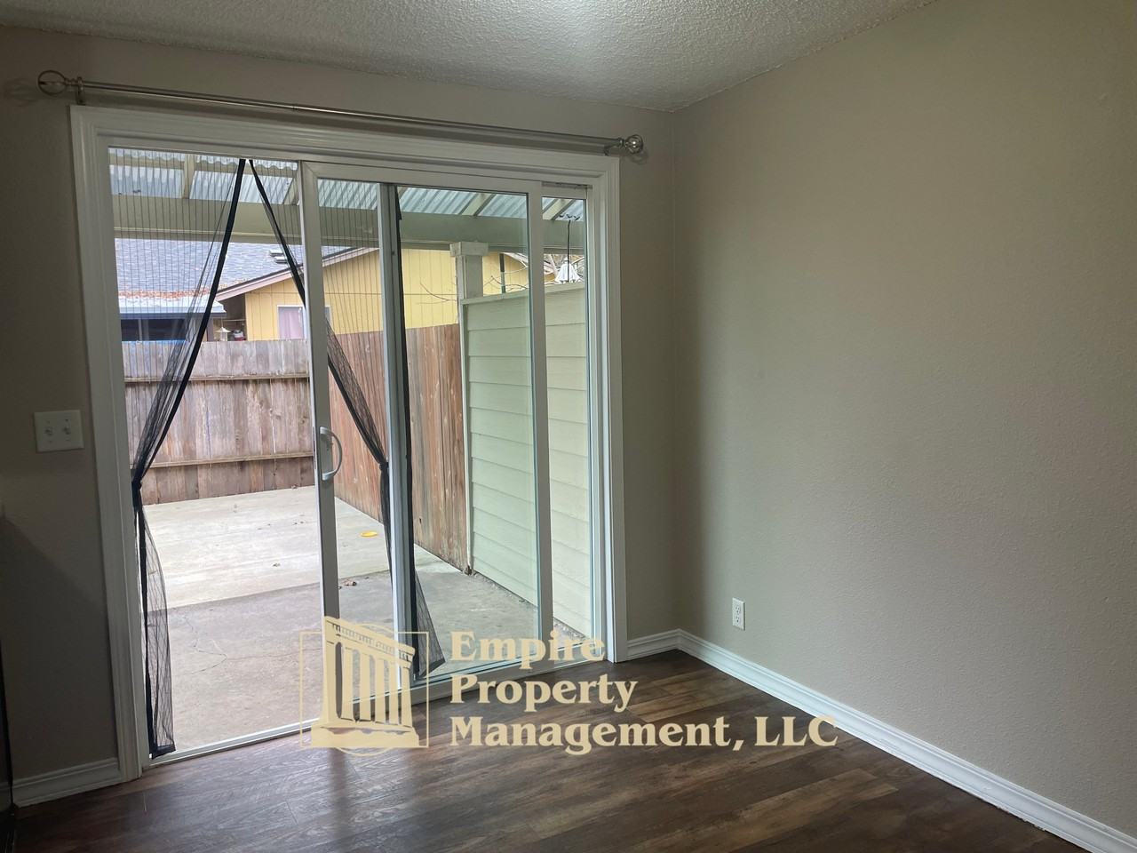 24956 Hunter Ave - Photo 3 of 13