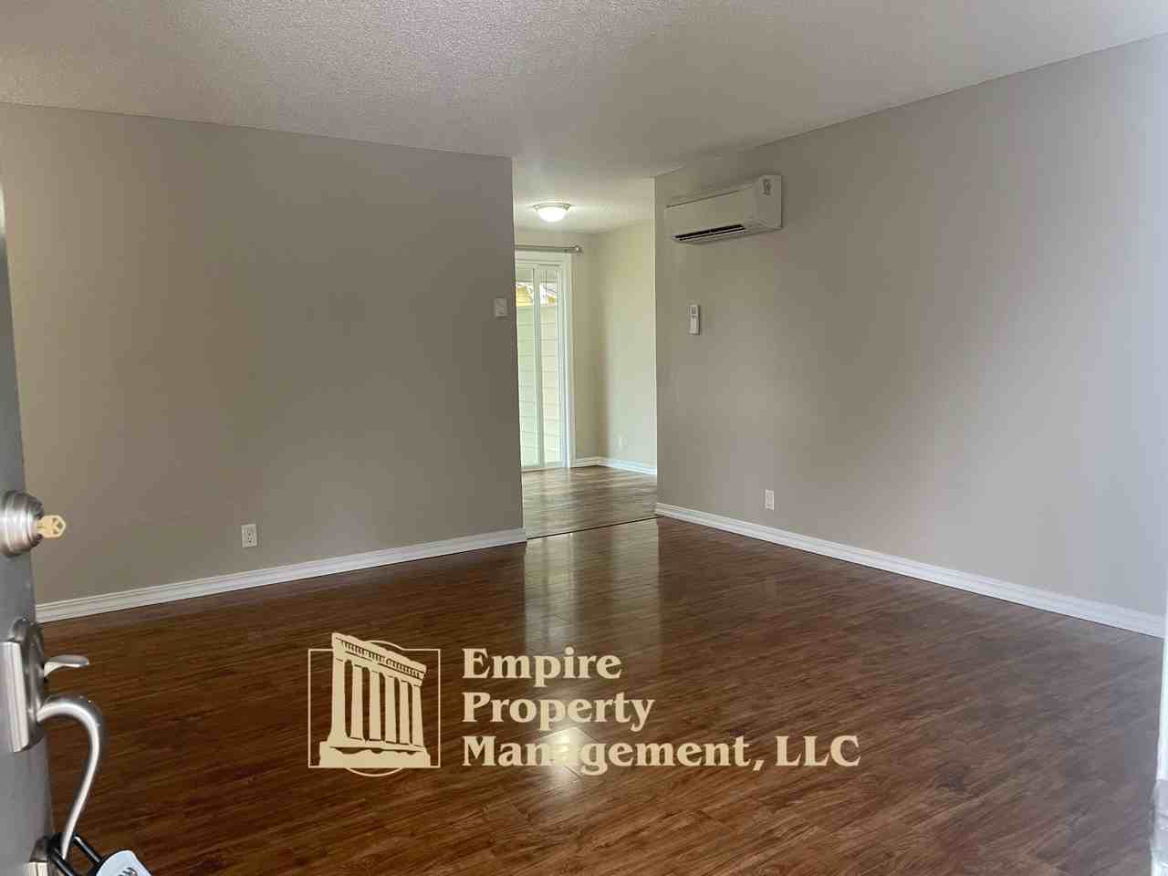 24956 Hunter Ave - Photo 2 of 13