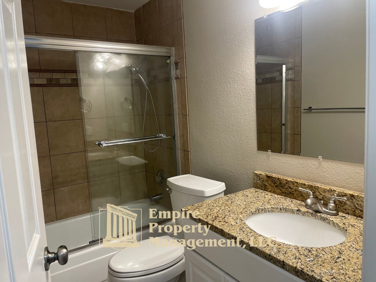 24956 Hunter Ave - Photo 6 of 13