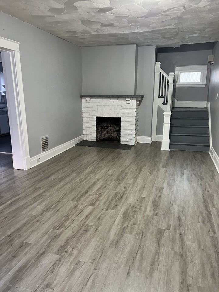 2811 Lewiston Road - Photo 3 of 22