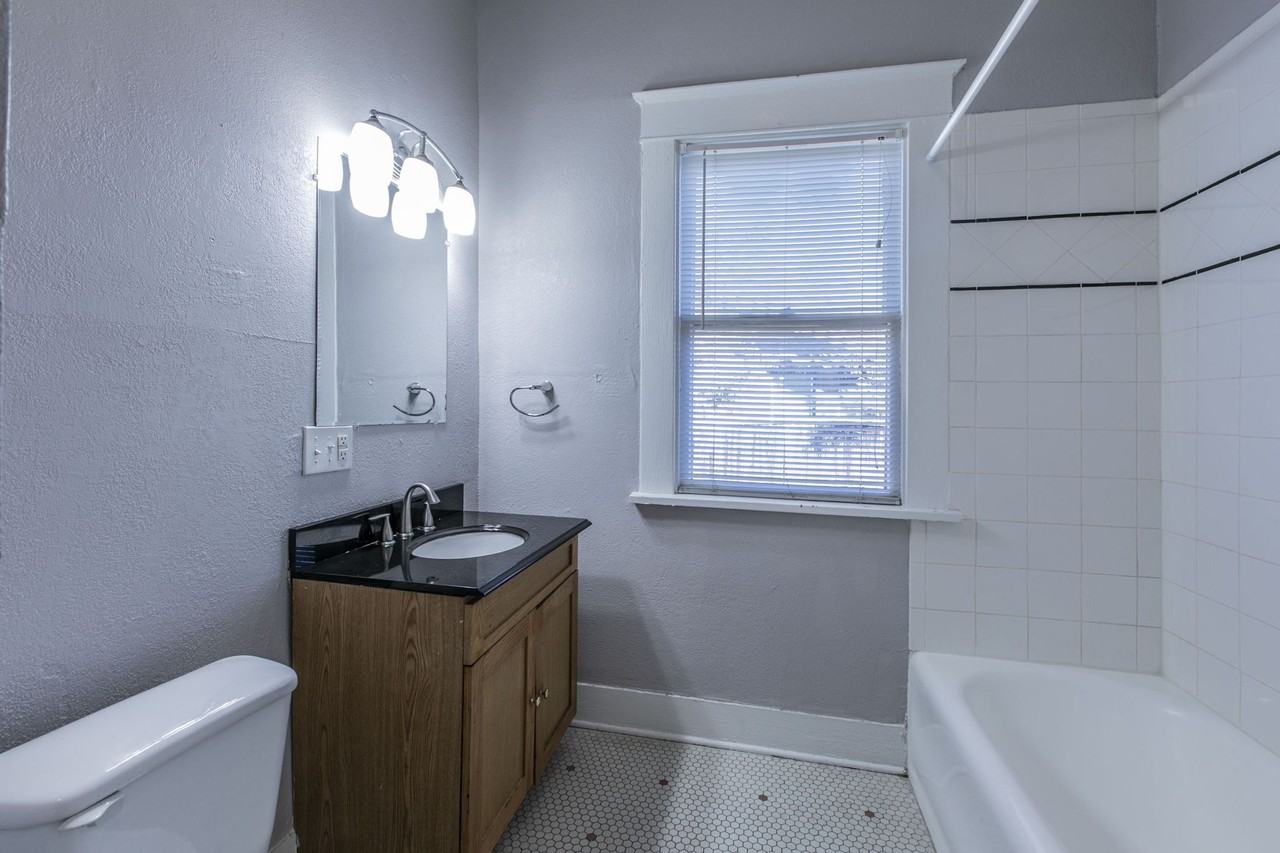 609 Herring Ave - Photo 5 of 30