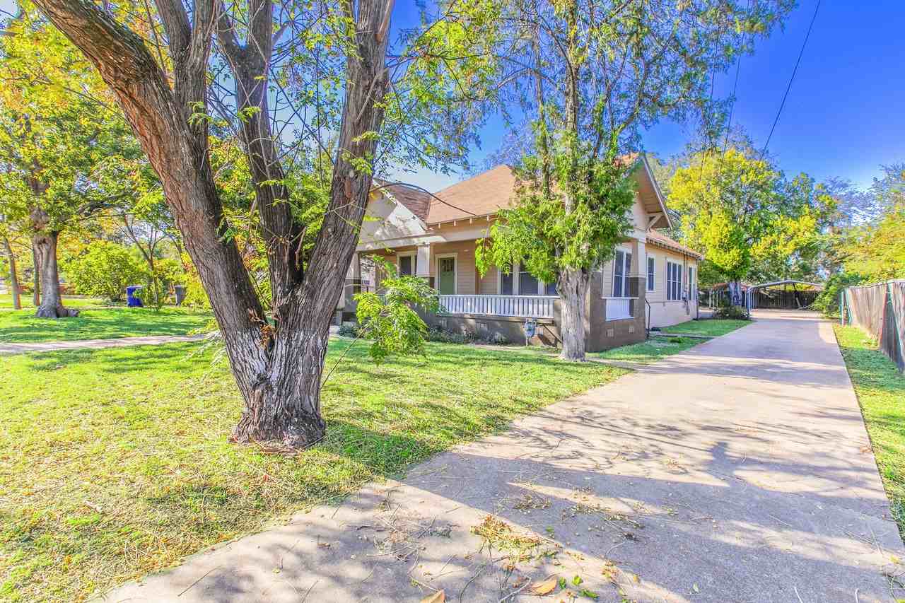 609 Herring Ave - Photo 3 of 30