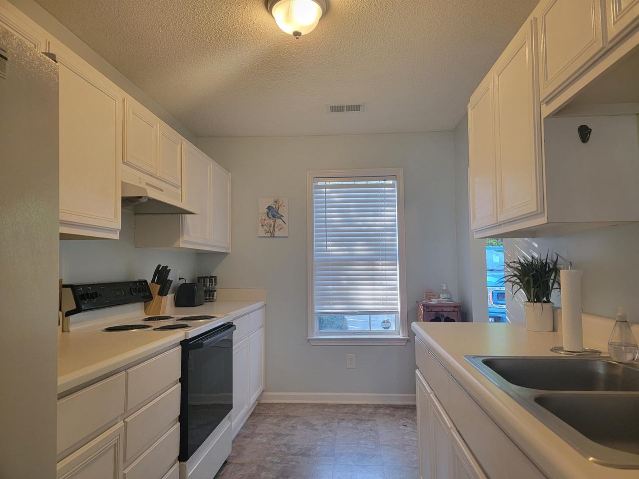 14 Heritage Village Ln #1 - Photo 4 of 13