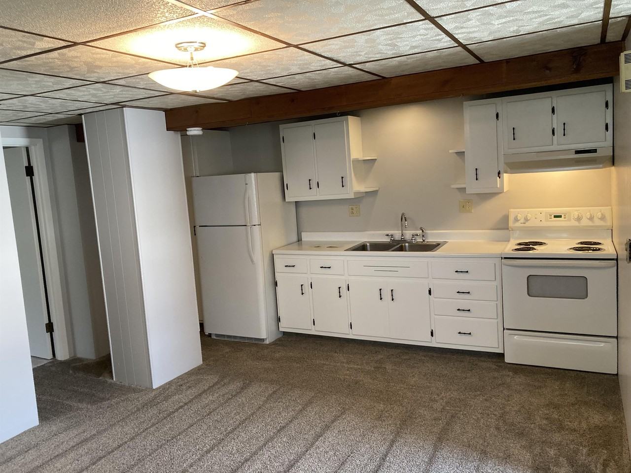 411 Steck St #C - Photo 4 of 7