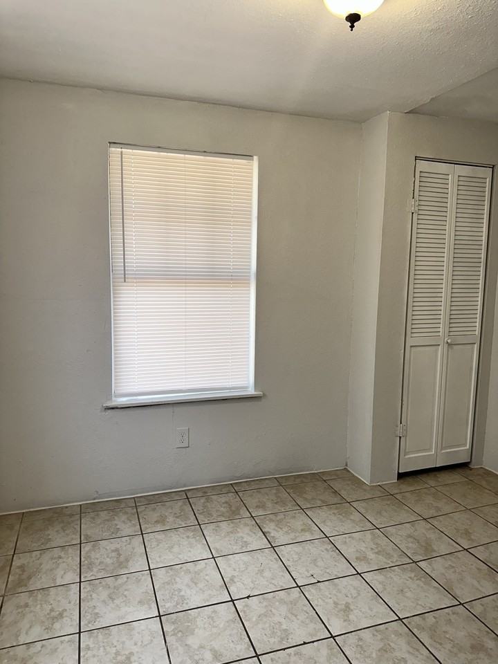 105 Morrill Ave #B - Photo 4 of 11