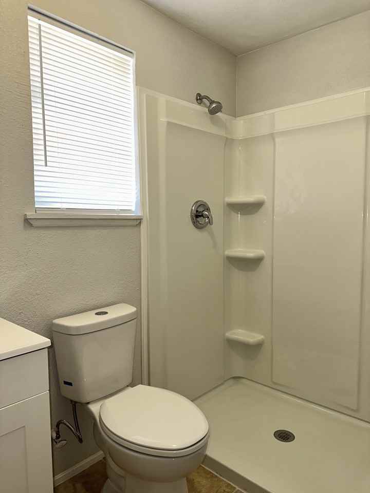 105 Morrill Ave #B - Photo 5 of 11