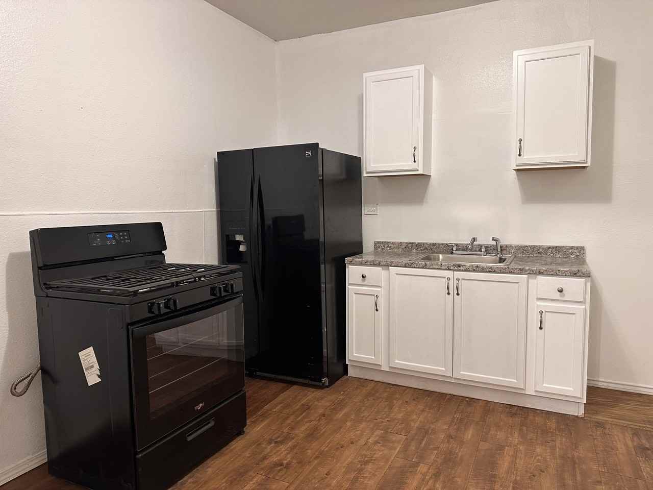 1319 Leal St #2