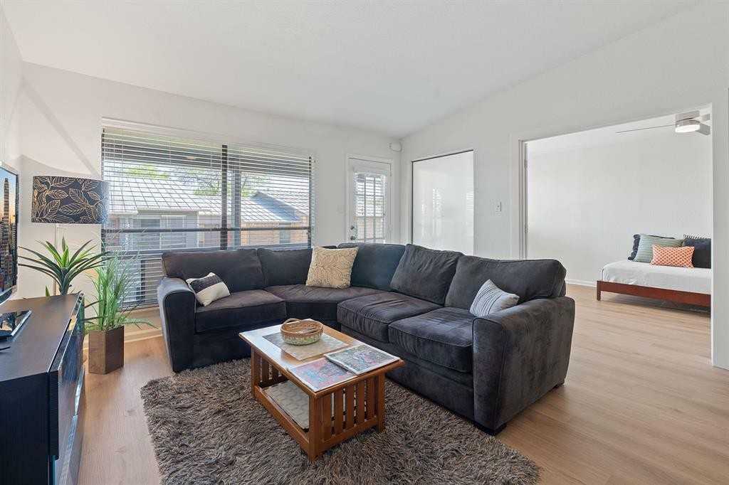 1101 Hollow Creek Dr #2203