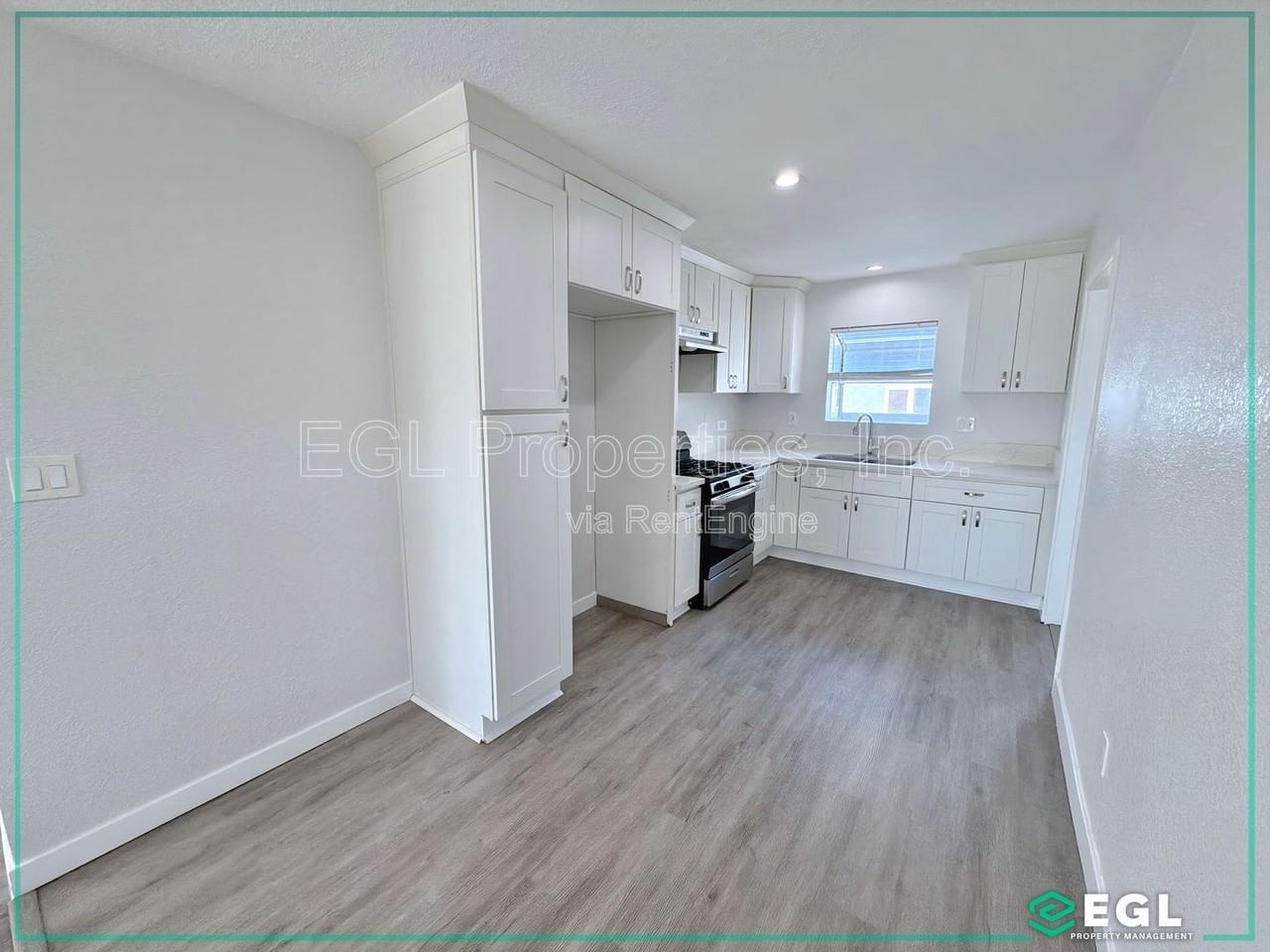 13226 Stanford Ave - Photo 6 of 19