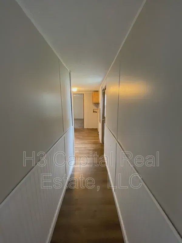 1924 Page Ave - Photo 4 of 14