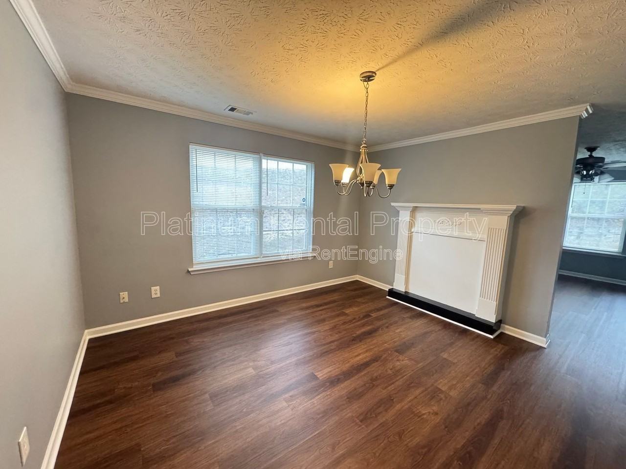 1780 Campbell Ives Ct - Photo 4 of 36