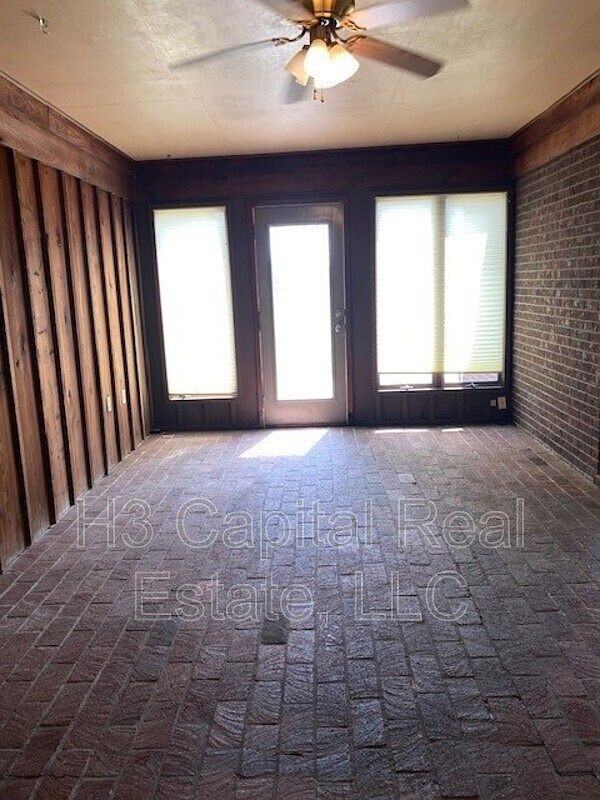 200 Lake Forest Drive - Photo 3 of 24