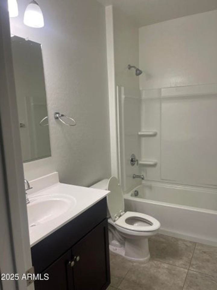 4607 W Basil Ave - Photo 6 of 12